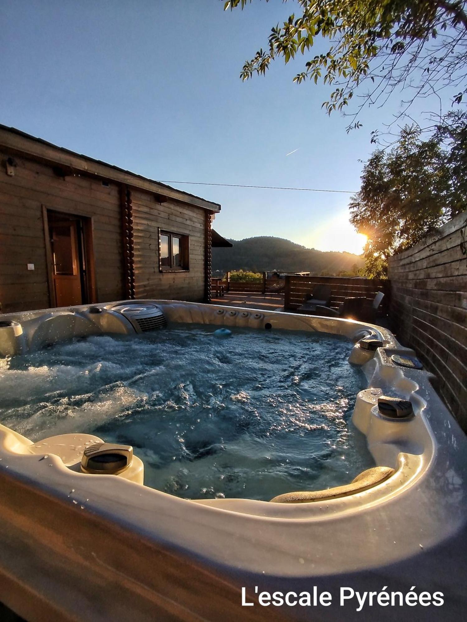 Le Jacuzzi Et Detente 4 Etoiles